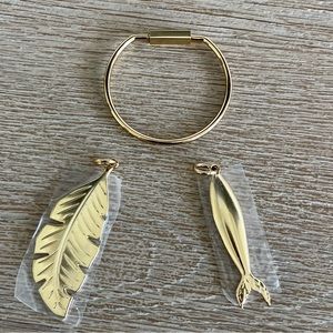 India Hicks Get A Grip Key Ring/Handbag Accessory + 2 Charms Leaf & Fish